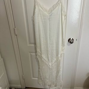 Lioness hideaway white lace slip dress NWT
